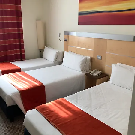 Otel Bes Bergamo Ovest 4*