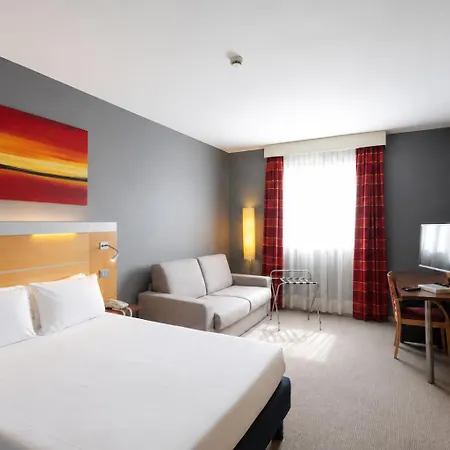 Lvg Collection - Bergamo West Hotel 4*